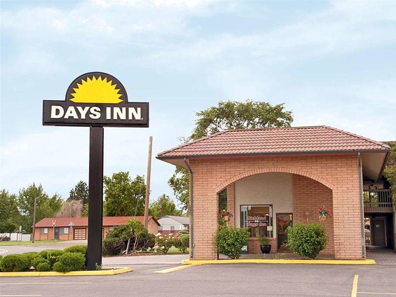 Days Inn By Wyndham Річленд Екстер'єр фото